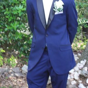 Perry Ellis Portfolio navy tuxedo